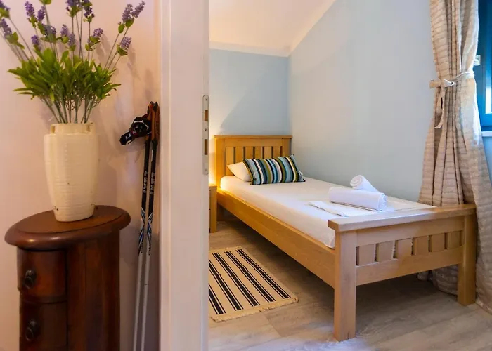 Oaza * Μακάρσκα